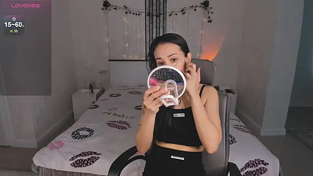 lia sun online show from 02.22.25