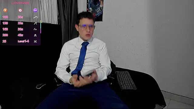 Snapshot of RyanHorseman chatting on 10.30.25 RyanHorseman online show from 10.30.25