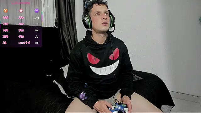 Snapshot of RyanHorseman chatting on 11.05.25 RyanHorseman online show from 11.05.25