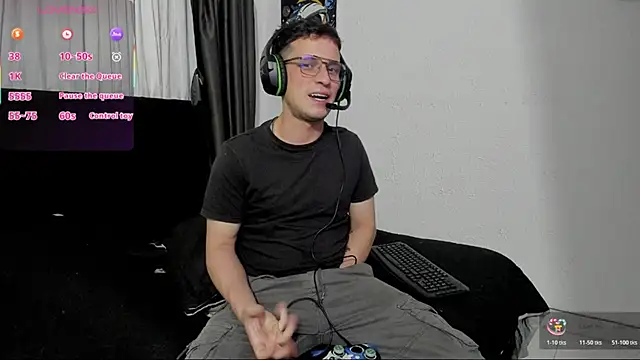 Snapshot of RyanHorseman chatting on 11.06.25 RyanHorseman online show from 11.06.25