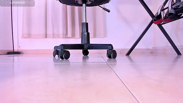 violettastrada online show from 09.22.25