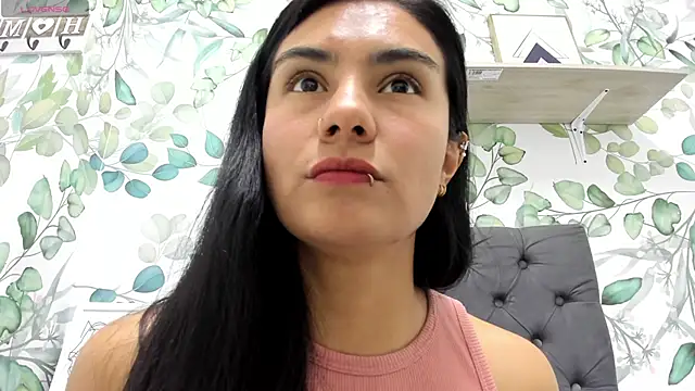 atilanadiaz7 online show from 10.02.25