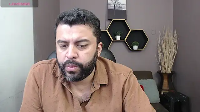 Santi Ruiz2 online show from 03.03.25