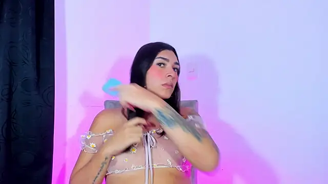 Camila Coxx online show from 12.13.24