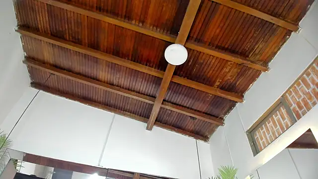 Snapshot of emily-fox chatting on 09.23.25 emily-fox online show from 09.23.25