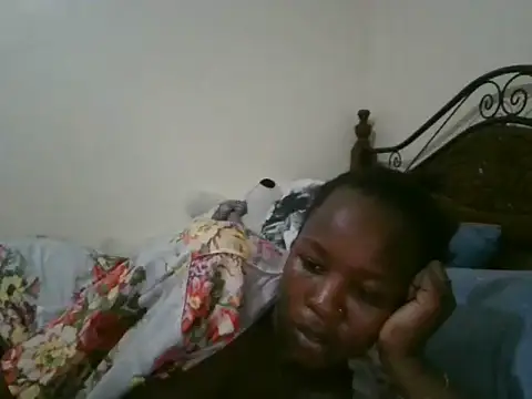 Snapshot of Sonnia_ chatting on 02.10.25 Sonnia online show from 02.10.25