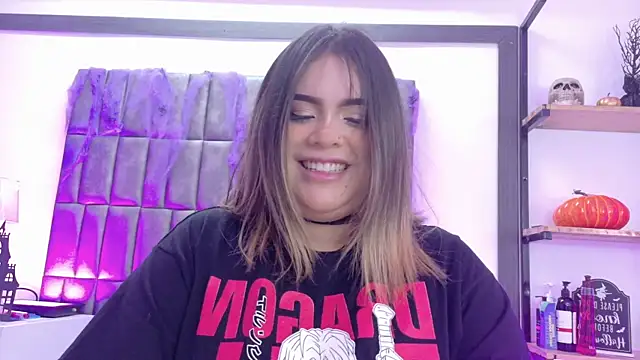 Snapshot of MeryStone chatting on 10.30.25 MeryStone online show from 10.30.25