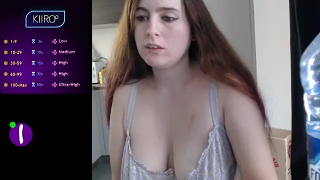 Snapshot of Dominahot4you chatting on 09.26.25 Dominahot4you online show from 09.26.25