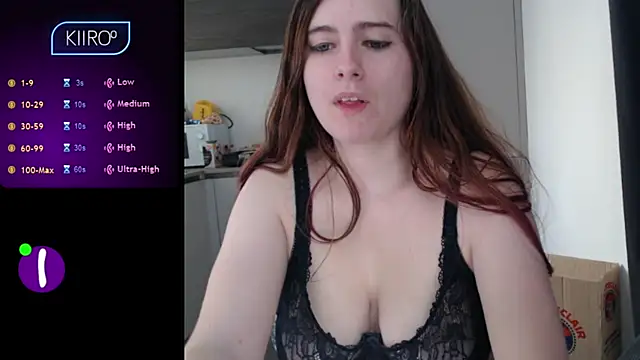 Snapshot of Dominahot4you chatting on 10.08.25 Dominahot4you online show from 10.08.25