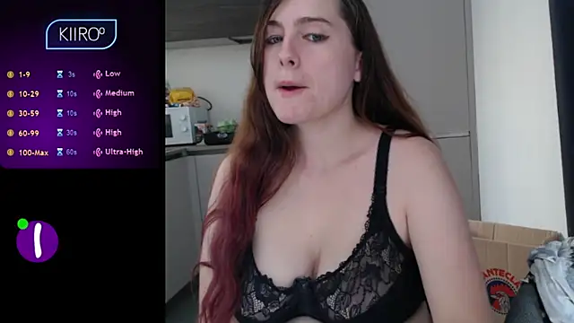 Snapshot of Dominahot4you chatting on 10.09.25 Dominahot4you online show from 10.09.25