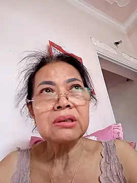 Hotestlove online show from 09.29.25