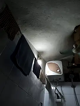 Hotestlove online show from 10.22.25