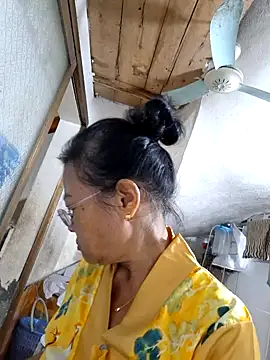 Hotestlove online show from 10.24.25