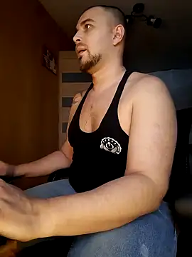 Snapshot of Foxyshaved chatting on 01.10.25 Foxyshaved online show from 01.10.25