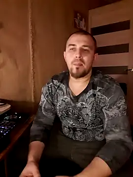 Snapshot of Foxyshaved chatting on 01.21.25 Foxyshaved online show from 01.21.25