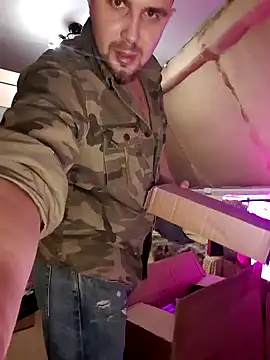 Snapshot of Foxyshaved chatting on 02.17.25 Foxyshaved online show from 02.17.25