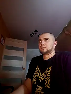 Snapshot of Foxyshaved chatting on 03.03.25 Foxyshaved online show from 03.03.25