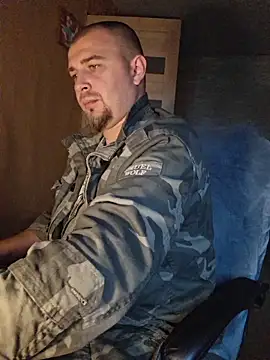 Snapshot of Foxyshaved chatting on 09.20.25 Foxyshaved online show from 09.20.25