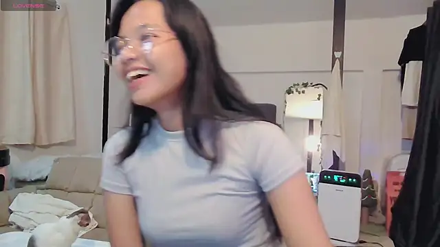 Snapshot of Kana_G chatting on 01.15.25 Kana G online show from 01.15.25