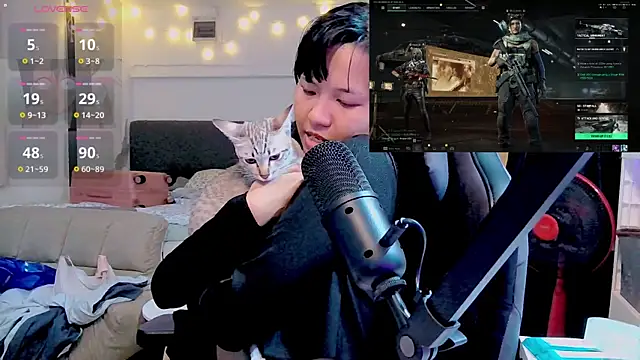 Snapshot of Kana_G chatting on 02.07.25 Kana G online show from 02.07.25