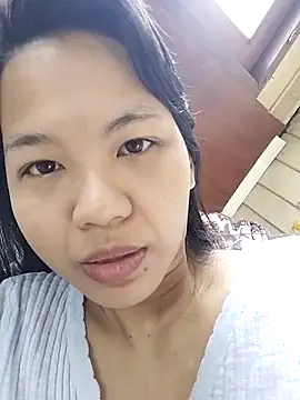 Snapshot of Kana_G chatting on 03.09.25 Kana G online show from 03.09.25