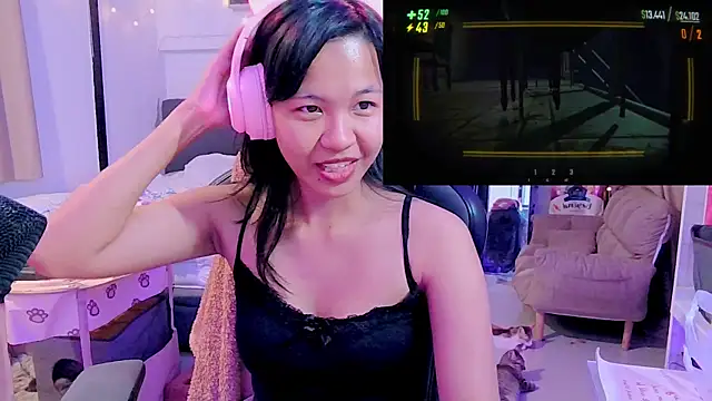 Snapshot of Kana_G chatting on 03.10.25 Kana G online show from 03.10.25