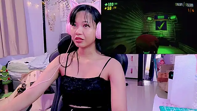 Snapshot of Kana_G chatting on 03.17.25 Kana G online show from 03.17.25