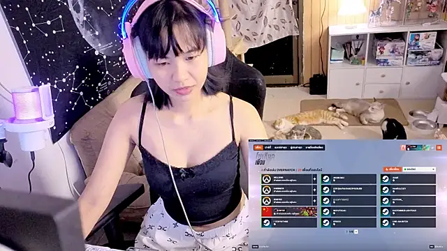 Snapshot of Kana_G chatting on 09.18.25 Kana G online show from 09.18.25