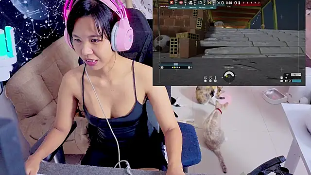 Snapshot of Kana_G chatting on 09.28.25 Kana G online show from 09.28.25