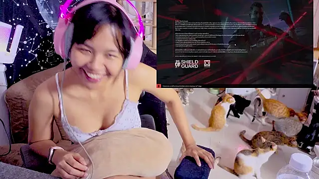 Snapshot of Kana_G chatting on 09.30.25 Kana G online show from 09.30.25