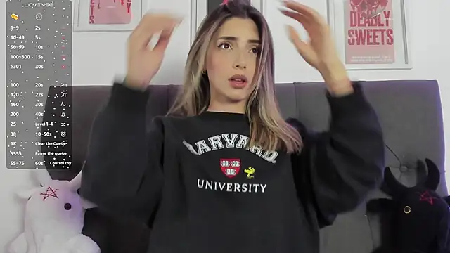 IsadoraGalle  online show from 02.20.26