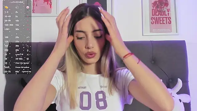 IsadoraGalle  online show from 03.24.26