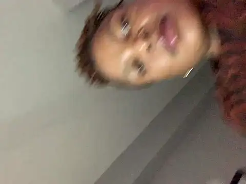 slimcateee online show from 02.11.25
