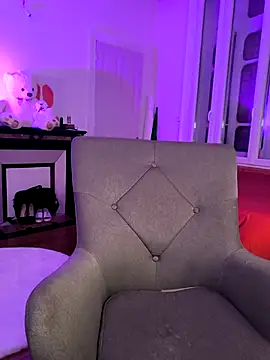 emma4xxx online show from 03.16.25