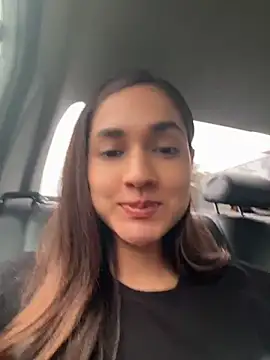 Snapshot of CuteeRose chatting on 05.25.26 CuteeRose online show from 05.25.26
