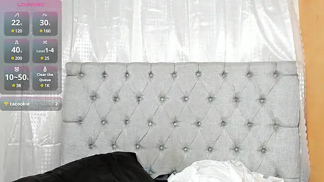 Lilit 93  online show from 12.20.24
