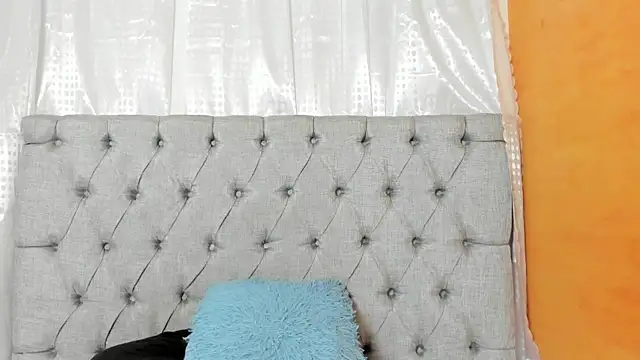 Lilit 93  online show from 01.24.25