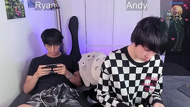 Aventure Twinks online show from 12.08.24