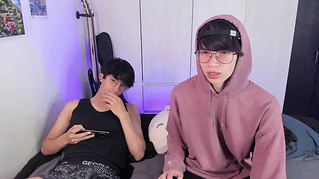 Aventure Twinks online show from 12.12.24