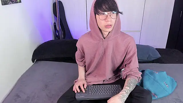 Aventure Twinks online show from 01.08.25