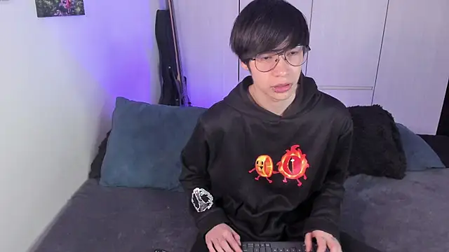 Aventure Twinks online show from 01.27.25