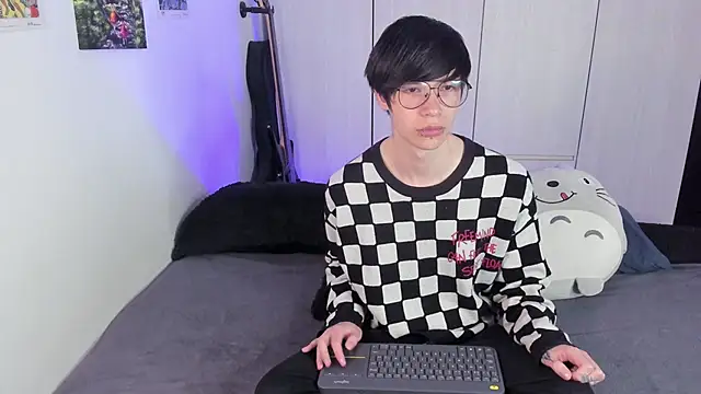 Aventure Twinks online show from 01.28.25