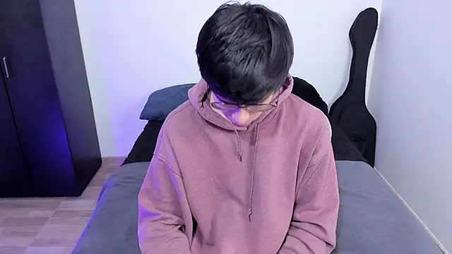 Aventure Twinks online show from 03.19.25