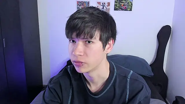 Aventure Twinks online show from 10.15.25