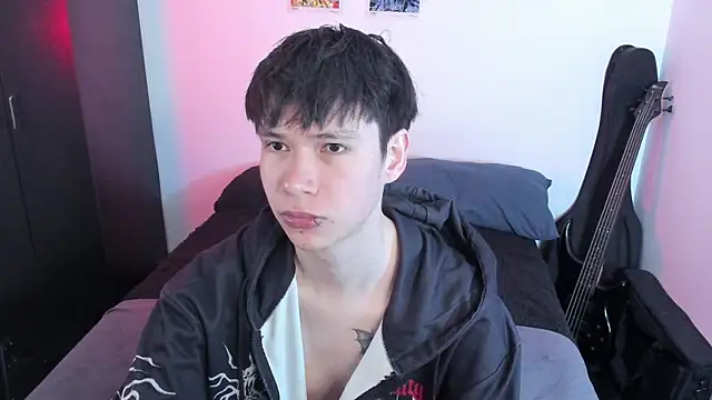 Aventure Twinks online show from 06.13.26