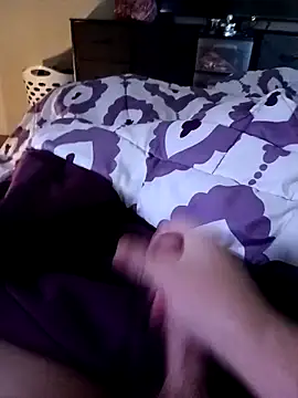 Snapshot of guy454518 chatting on 10.28.25 guy454518 online show from 10.28.25