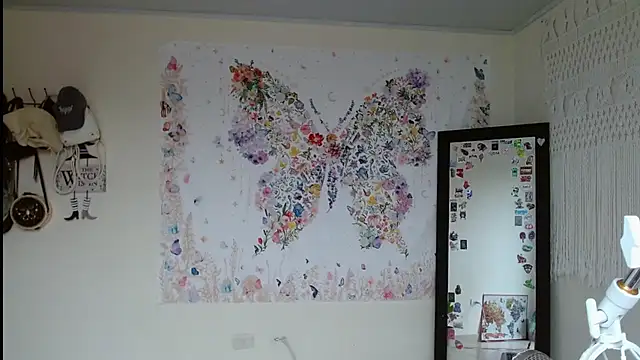 reaLISStic online show from 11.27.25