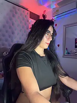 ZarahEvans online show from 02.18.26