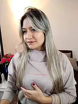 valeriahunter1 online show from 10.12.25