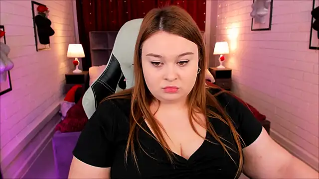 Snapshot of KimberlyMaran chatting on 02.19.25 KimberlyMaran online show from 02.19.25